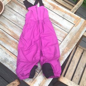 REI Toddler Size 3 snowpants with bib
